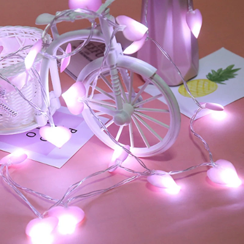 Светодиодная гирлянда с сердечками праздничный декоративный шнурок розового