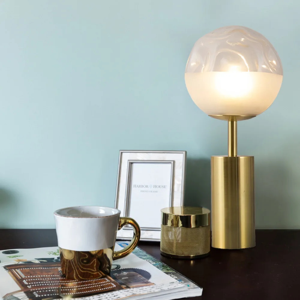 

European Gold Glass Ball Copper Lighting Led Bar Counter Bedside Table Decoration Post Modern Single Head Stained Desk Lamp Home
