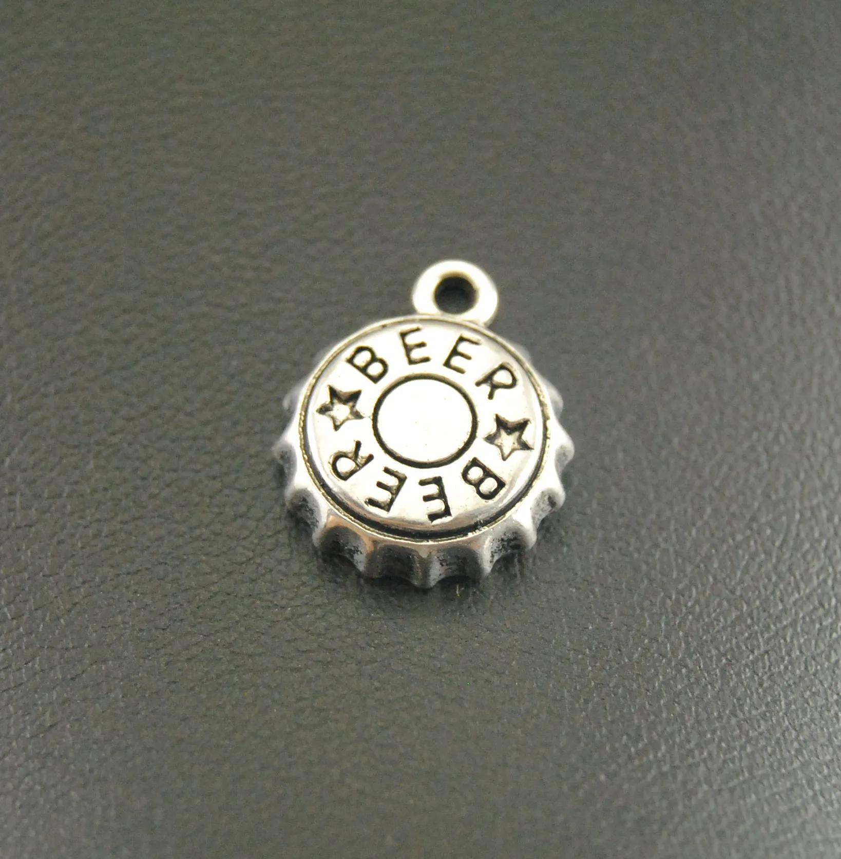 10 шт Серебряный цвет сплав пивная бутылка колпачок амулеты подходят браслеты