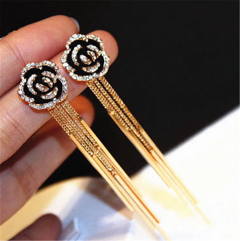 Простые элегантные длинные серьги с розовым цветком и кисточками из циркония для