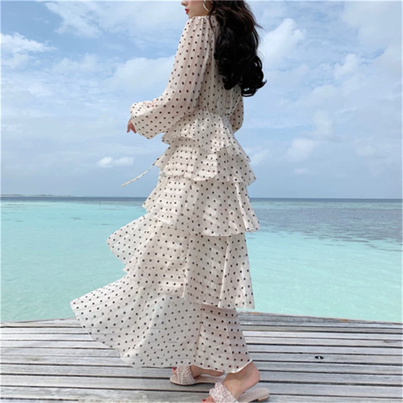 Женское платье с каскадными оборками RUGOD весеннее v образным вырезом