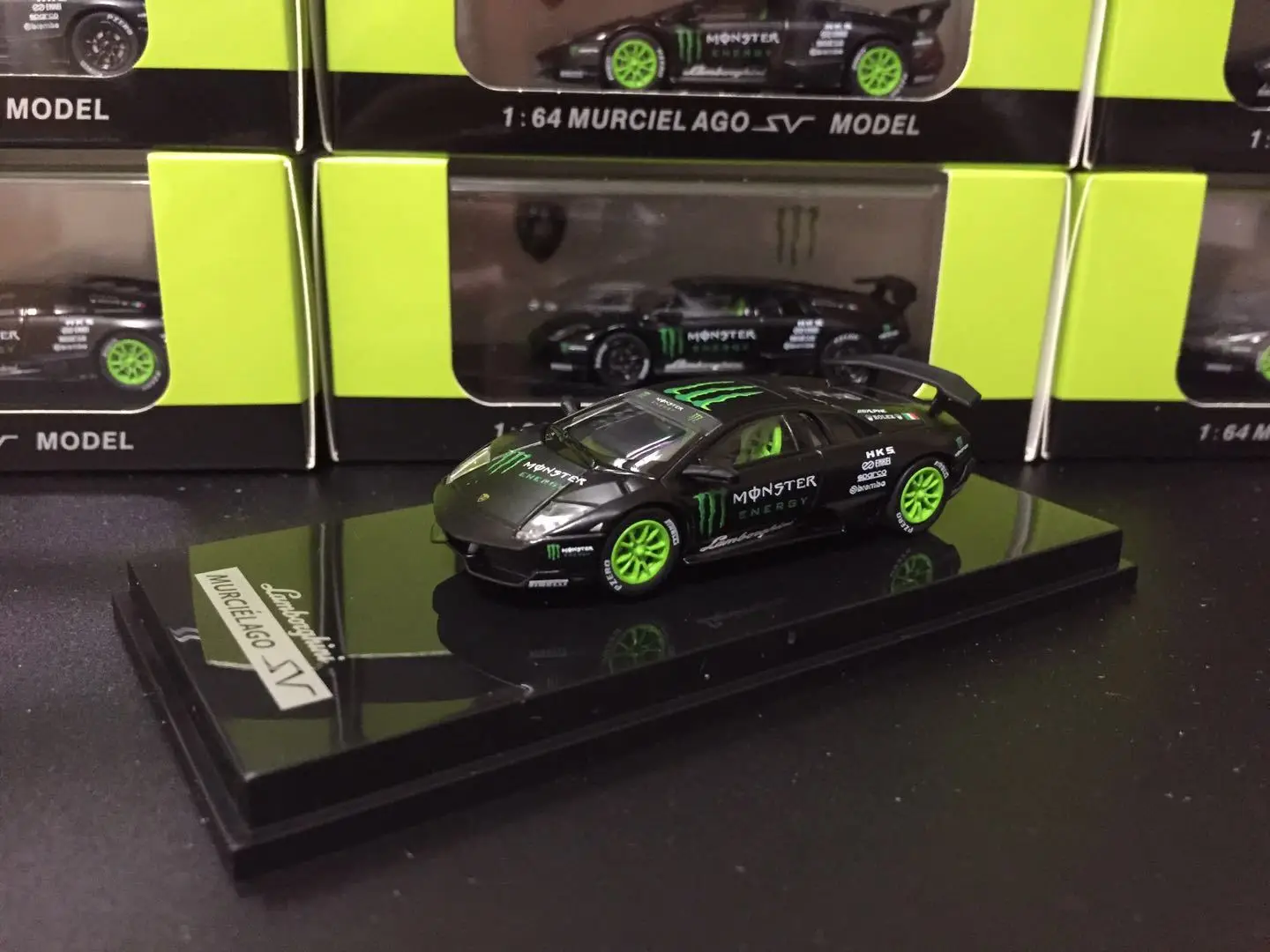 1/64 Новые Специальные Литые металлические когти покрытие Lamborghini Lp670-4 спортивный автомобиль Настольный дисплей коллекция моделей игрушек для детей - Цвет: Green Hub
