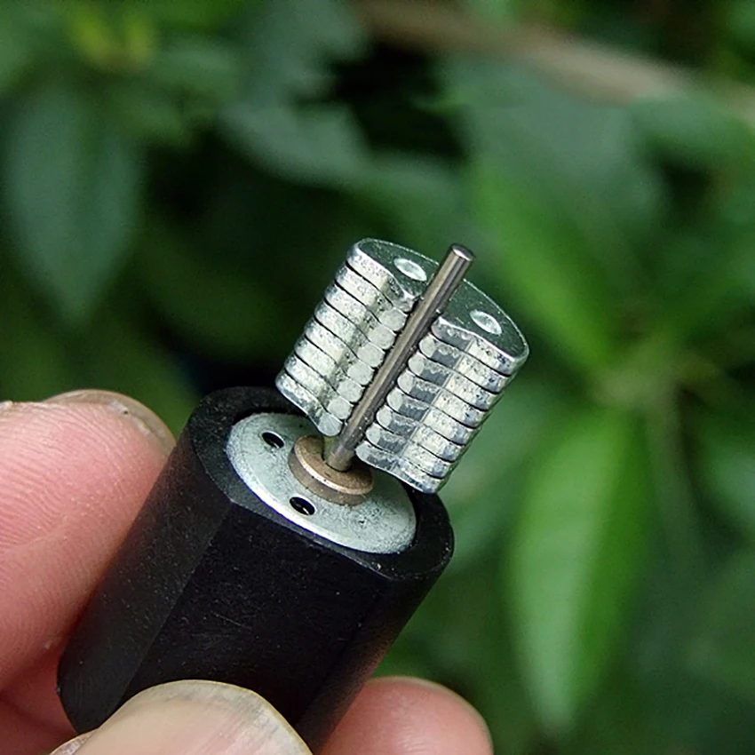 Фото Цилиндрический 1220 Модель двигателя DC6V 12V 0.16A 0.42A миниатюрный Вибрационный Цилиндрический 1220 Модель двигателя DC6V 12V 0.16A 0.42A миниатюрный Вибрационный