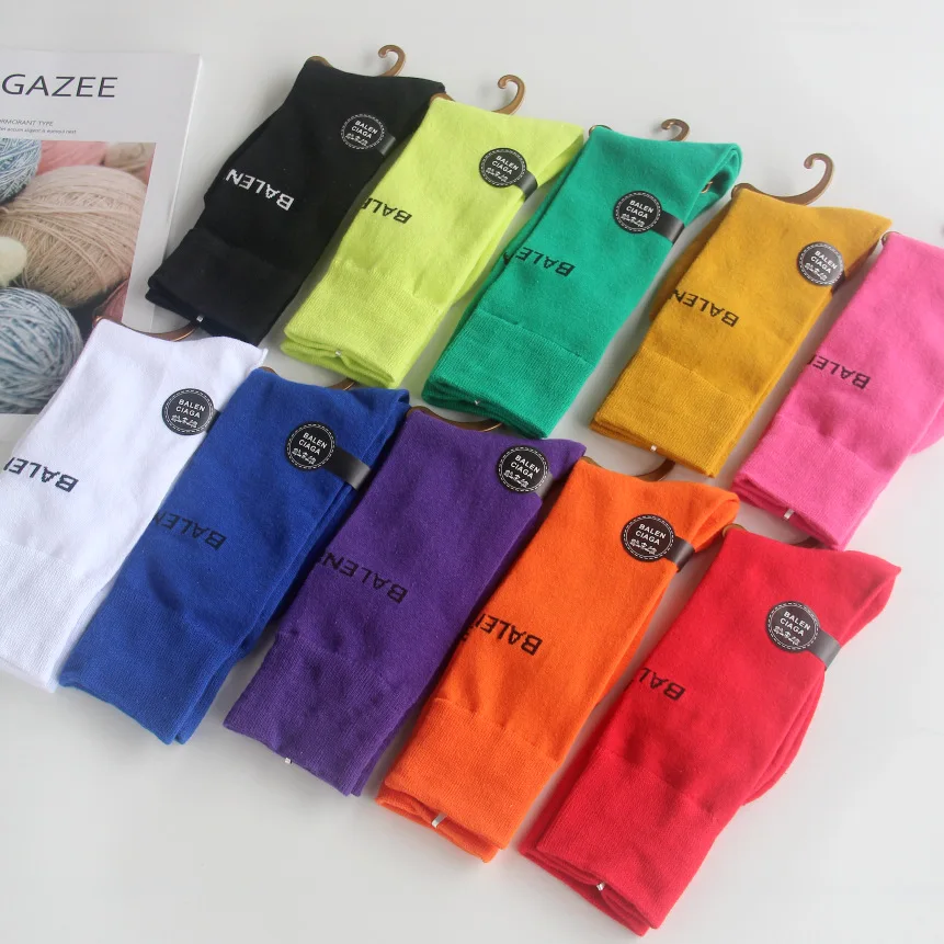 10 цветов обувь для девочек спортивные улица ног средней трубы буквы модные яркие