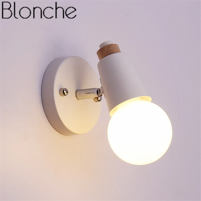 Настенный светильник с рогами светодиодный современный из железа и