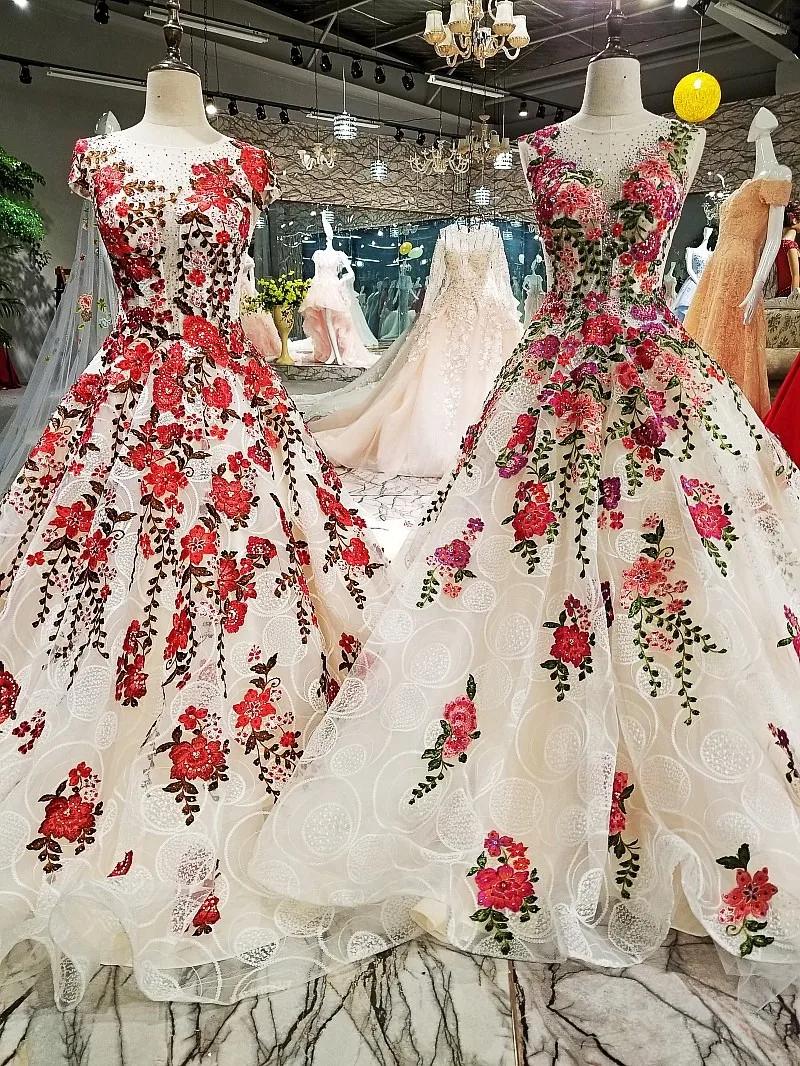 Платья выпускного вечера LS00330 видят за спиной кружевные аппликаторы цветов без