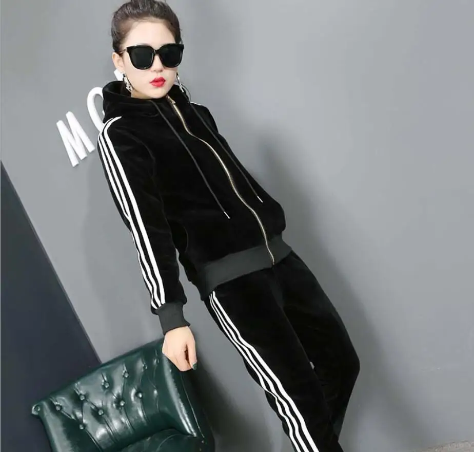 Новинка 2019 женский спортивный костюм золотистый бархатный из двух предметов