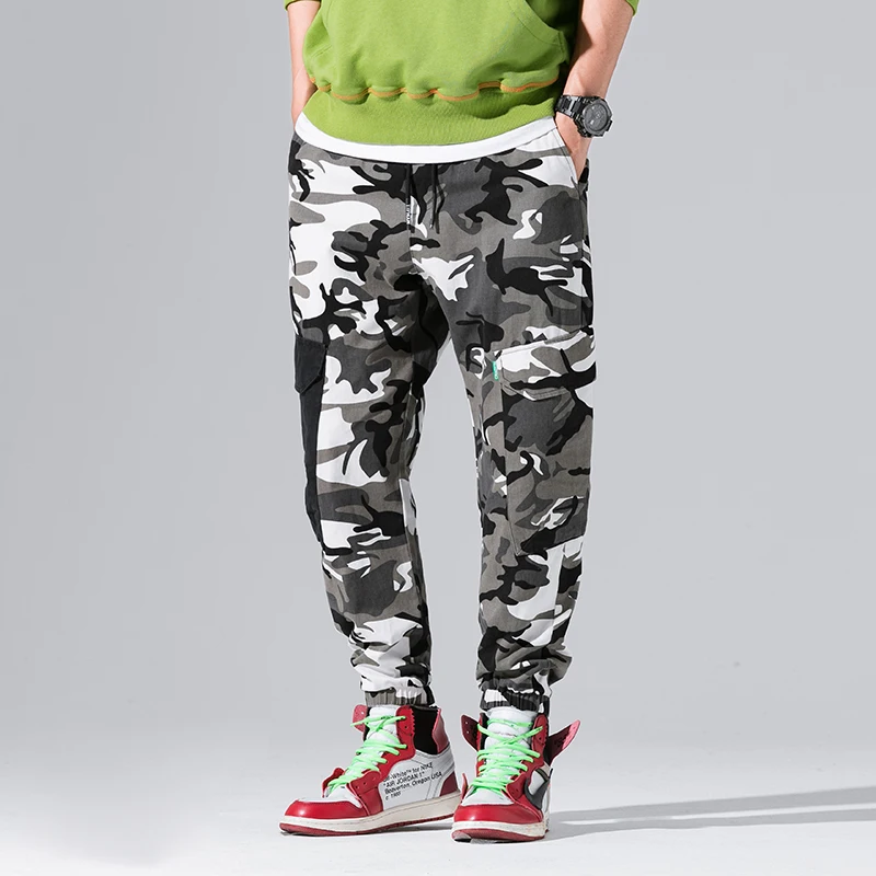 Мужские брюки с большими карманами черные свободные камуфляжные штаны P55 |