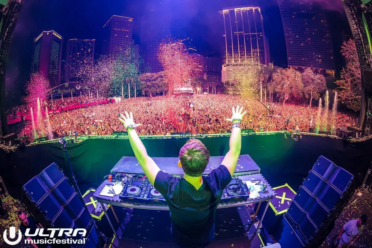 Настенный декор Холст Тканевый постер с рисунком на заказ Hardwell ультра