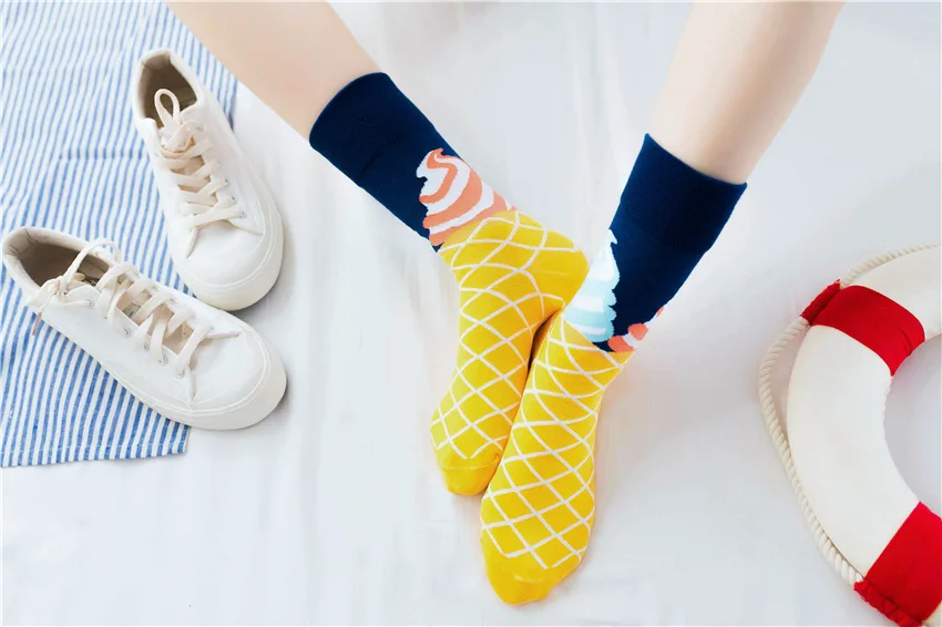 New Unisex Men Women Art Painting Fruit Socks Cotton Fashion Socks Winter Warm Crew Socks Harajuku Funny Socks Cute High Hosiery