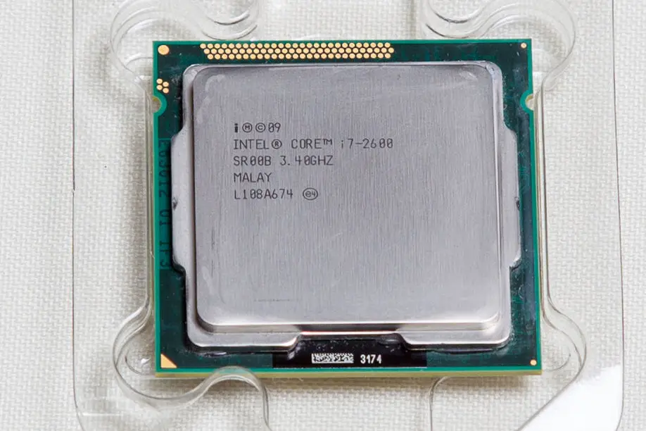 Процессор Intel i7 2600| |