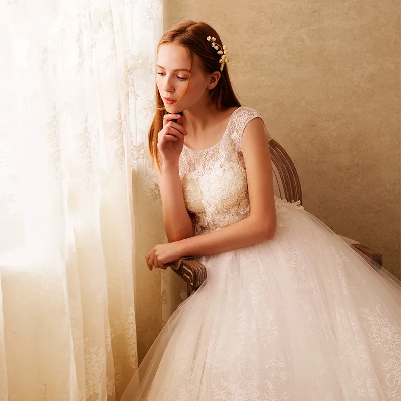 Новый Прибыл Элегантный Кружева Аппликации Линия Тюль Суд Поезд халат Де Mariage