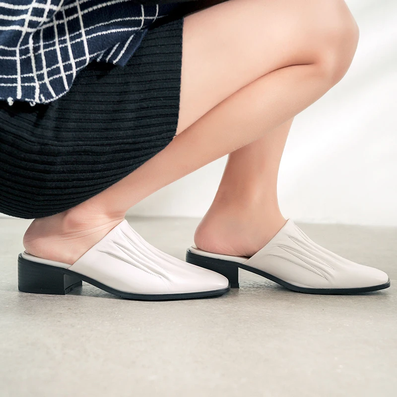 Шлепанцы ISNOM женские на толстом каблуке квадратный носок плиссированная обувь из