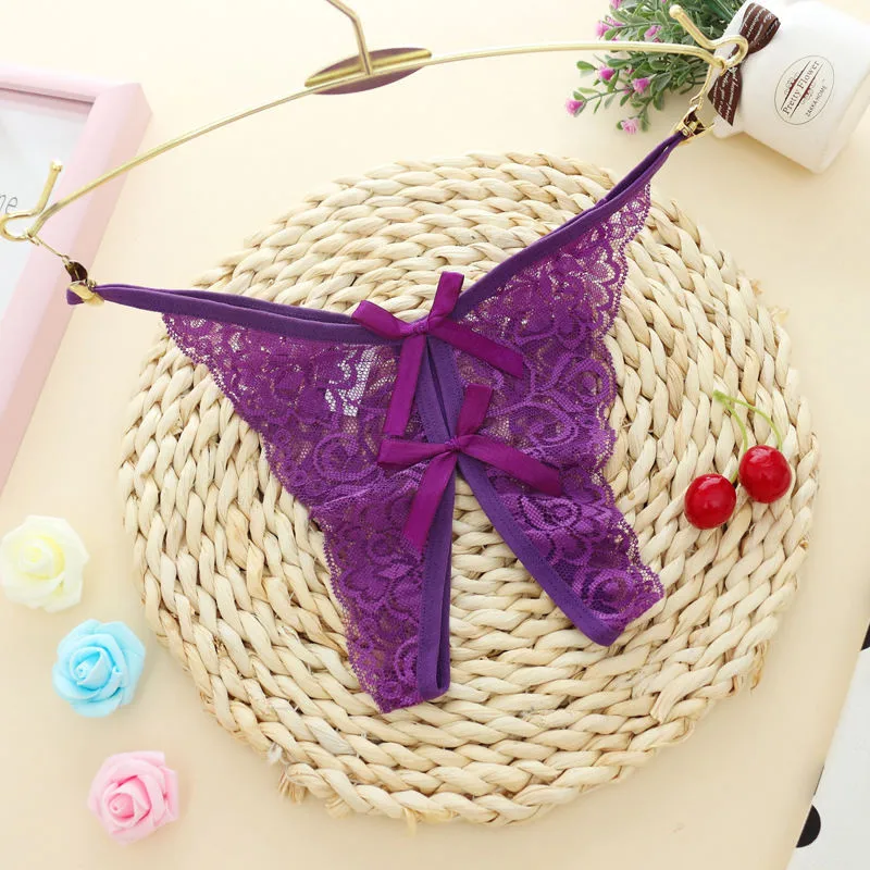 Purple Женские сексуальные трусики с открытой промежностью Цветочные кружевные прозрачные трусы стринги с бантом G-strings пикантное женское нижнее белье имитация нижнего белья - Цвет: Purple