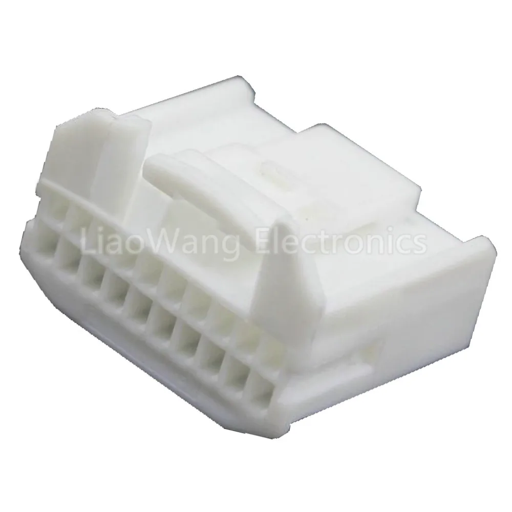 20 Pin 1473807-1 Toyota Старый CD-плеер с 20 P внутренний автомобильный разъем DJ7201S-0.7-21