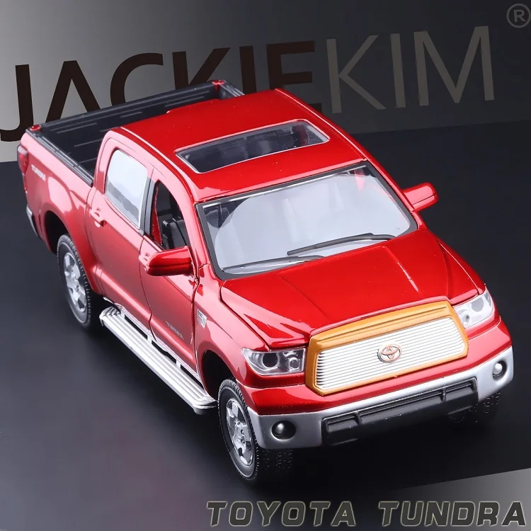 Точная имитация эксклюзивный Diecasts и Игрушки транспортные средства: Украшения