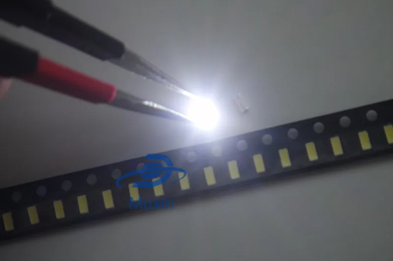 50 шт./лот 3014 SMD светодиодный чип холодный белый ультра яркий 0 1 Вт 9 13 лм 30 мА 3 в
