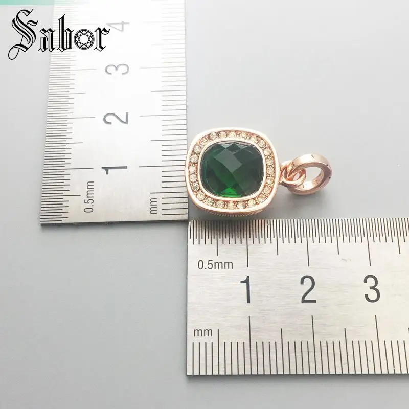 Кулон из розового золота с зеленым камнем серебряный цвет для женщин модный