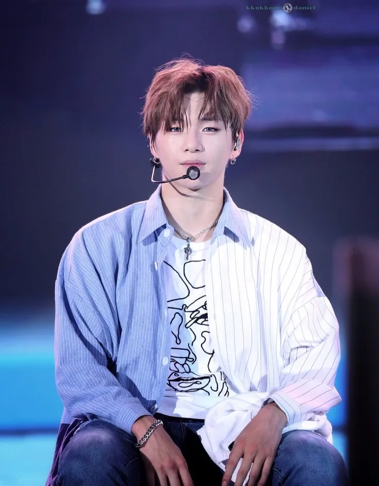 Футболка в полоску kpop want one Jiang Danielundefineds свободная ударопрочная рубашка для