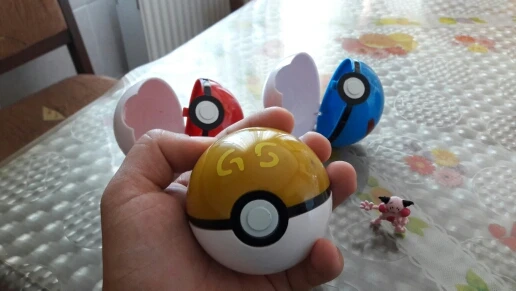 1 шт Pokeball + Бесплатные крошечные случайные фигурки внутри игрушки|Игровые и