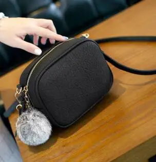 2017 осенняя и зимняя новая модная матовая маленькая квадратная сумка с шариками