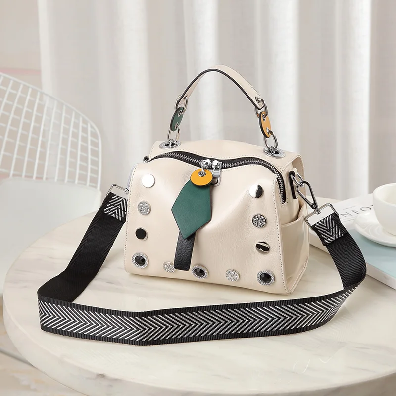 WOONAM Модный женский топ из натуральной телячьей кожи с заклепками Boston Top Handle Bag WB1008