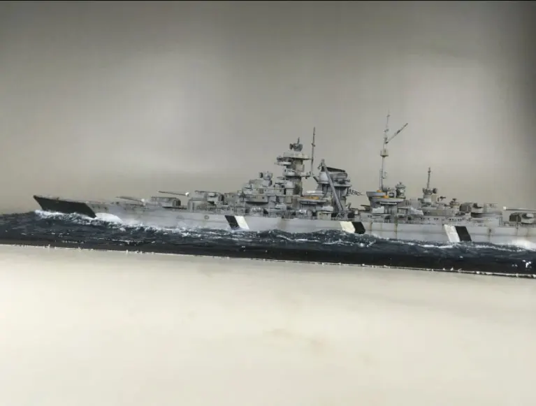 1: 700 б/у диорама Второй мировой войны немецкий Бисмарк морской пейзаж Изысканная