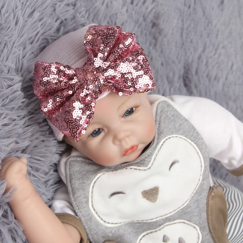 Милая шапочка в полоску с блестками и супер бантом для новорожденных девочек