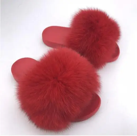 Red bottom red COOLSA/Новинка; женские летние тапочки с красной подошвой из меха енота; домашние теплые пушистые плюшевые тапочки; пляжные вьетнамки; женские меховые шлепанцы; большие размеры - Цвет: Red bottom red