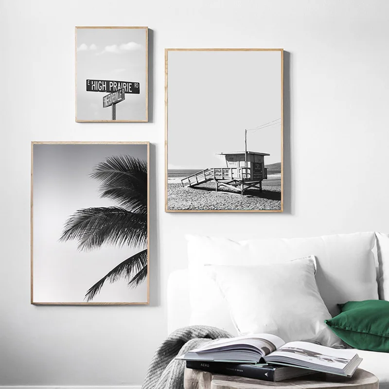 Черно-белый постер на стену в скандинавском стиле с изображением бережной