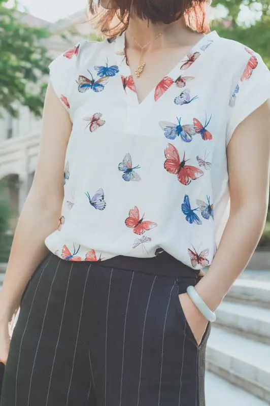 Летняя женская рубашка с принтом бабочки EQ 100% шелк короткий рукав v-образный