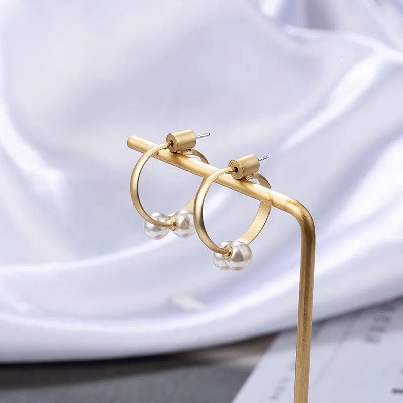 Матовые серьги из сплава с асимметричным цветком креативные подвески имитацией