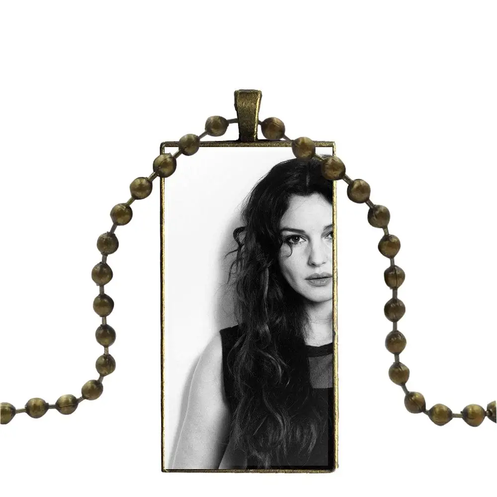 Оптовая продажа для девочек Monica Bellucci стеклянная подвеска с изображением