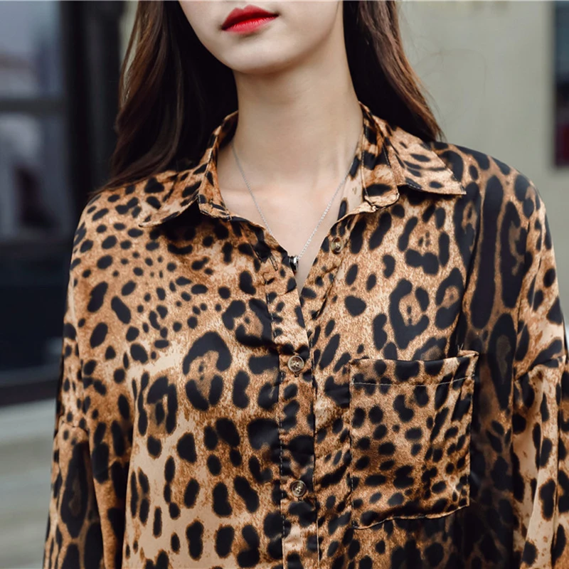 2018 Female Leopard Print Blouses Long Sleeve Style Shirts Autumn Women Outerwear Casual loose Single-breasted Top |