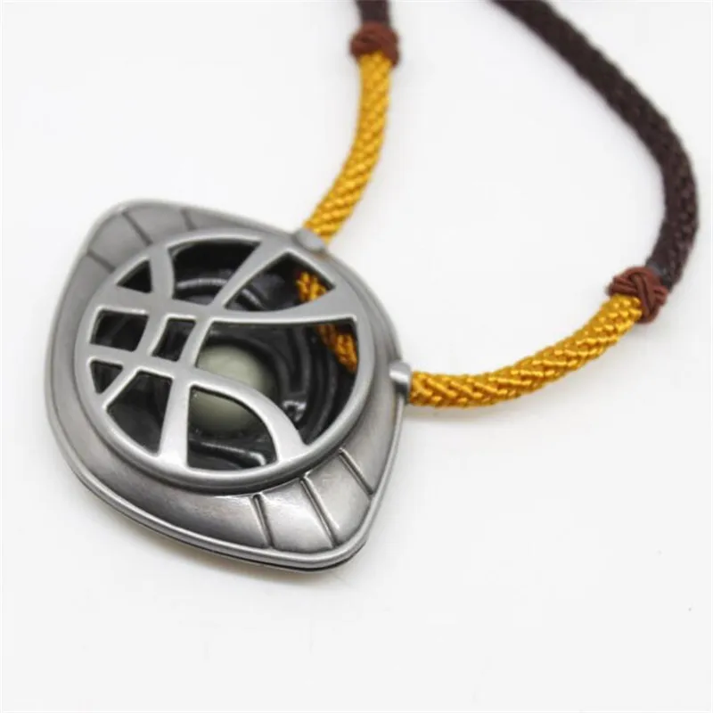Marvel Film Doctor stranna Eye of Agamotto Periphery Prop Аксессуары светящееся ожерелье подарок на