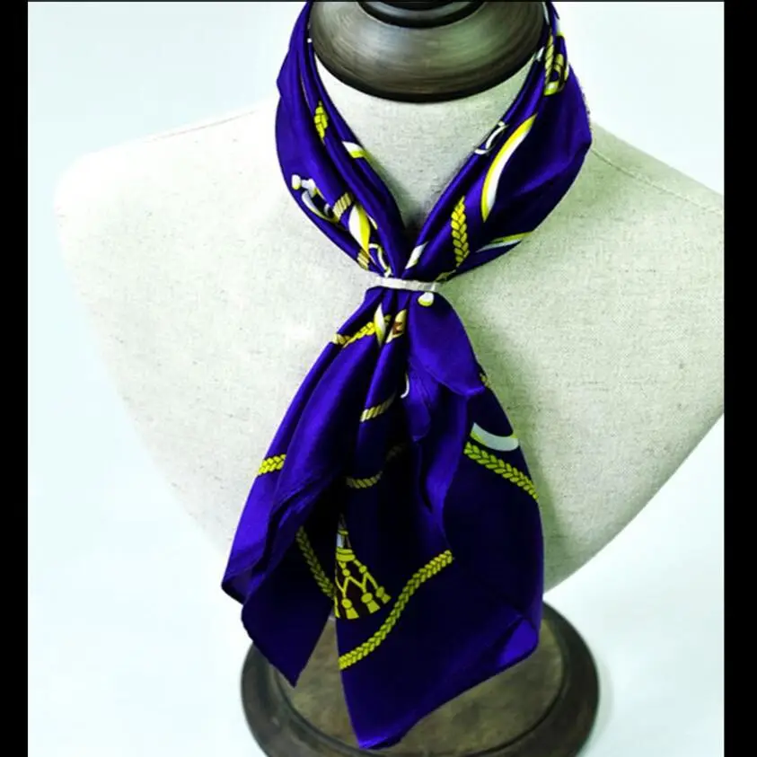 Шарф бандана с модным принтом и цепочкой маленький квадратный шелковый шарф для