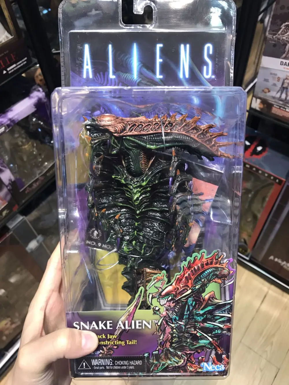 Игрушки-модели NECA 13-го ряда Инопланетянин Кеннер хищник против инопланетянина