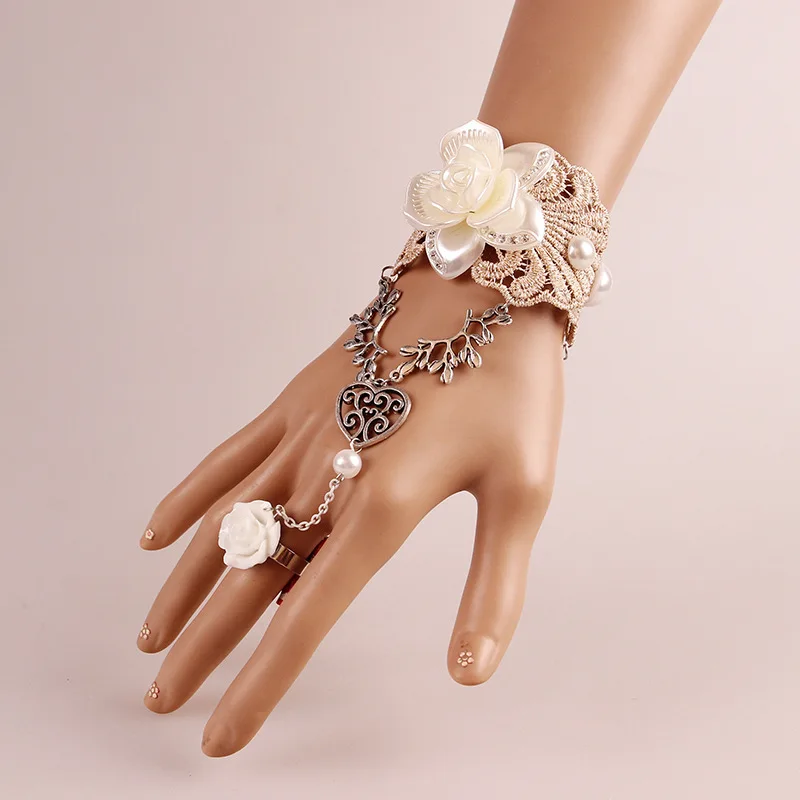 Винтаж кружева в форме сердца ручной аксессуары модные женские туфли белая роза