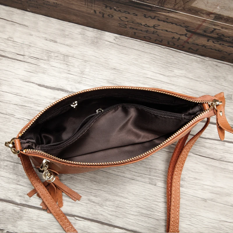 Женская сумка-клатч из натуральной кожи с кисточкой | Багаж и сумки