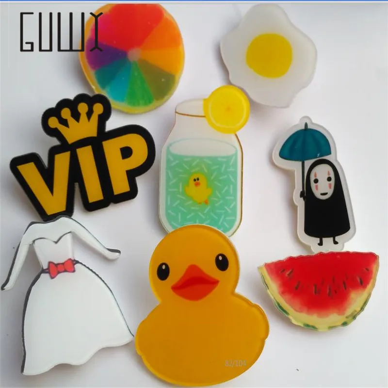 

Fashion cartoon cute badge brooch jewelry badge Christmas gift Pin garment decorations DIY garment sewing accessorie Yellow duck