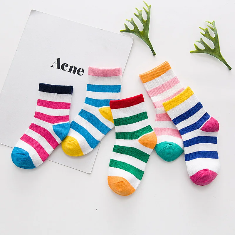 

2017 Fashion Cute Lovely 5 Pairs Socks Unisex Boys Girls Casual Knitting Print Children Cotton Mid Soft Warm Winter Autumn Socks
