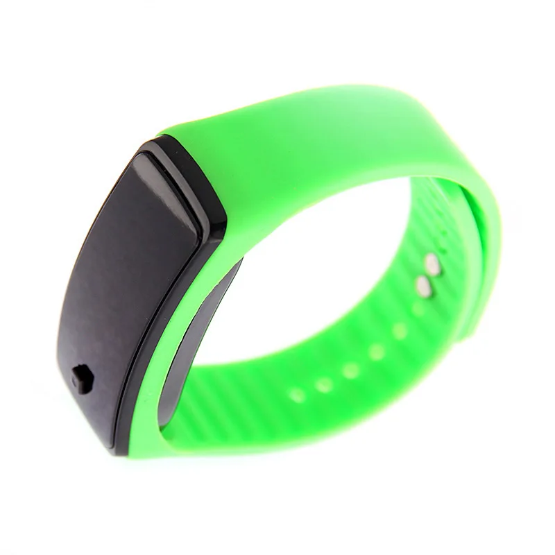 2017 светодиодные спортивные силиконовые часы с цифровым дисплеем кварцевые