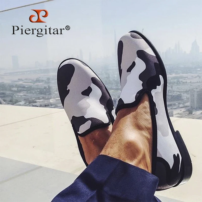 

Piergitar new style Combining two classics - traditional loafers and military design fashioned in an exaggerated print slippers