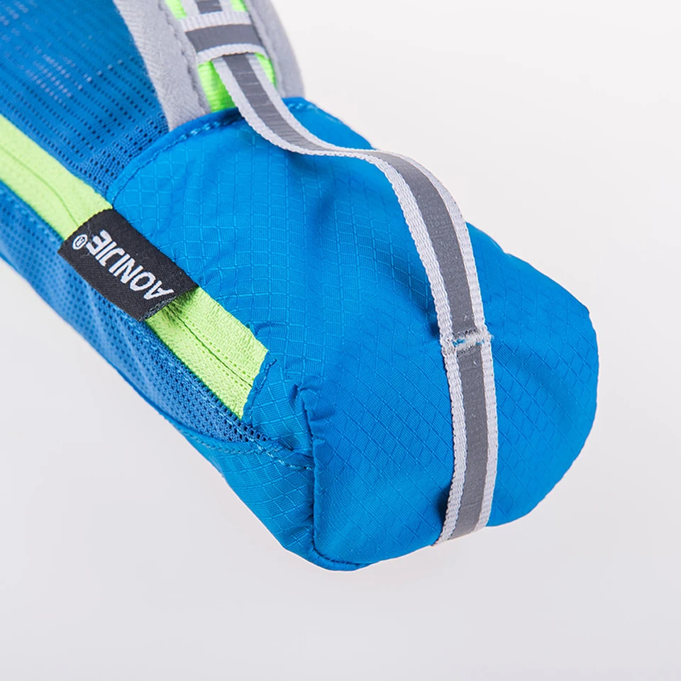 AONIJIE Waterpoof Hand-held Sport Bottle Kettle Pack Storage Bag Outdoor Marathon Running Phone Bag for 500mL Soft Water Flask