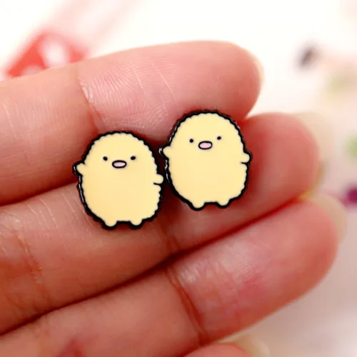 orange 2 шт./пара с любимыми персонажами из мультфильмов мини sumikko gurashi фигурку металлические серьги для девочек Подарки - Цвет: orange