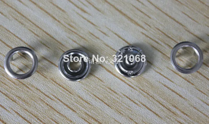 

500 sets of environmentally friendly paint quality 9.5 mm hollow silver metal brass buckle buckle wholesale children's button