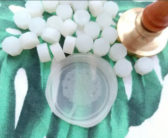 Прозрачные флуоресцентные восковые таблетки запечатывающие бусины прозрачный