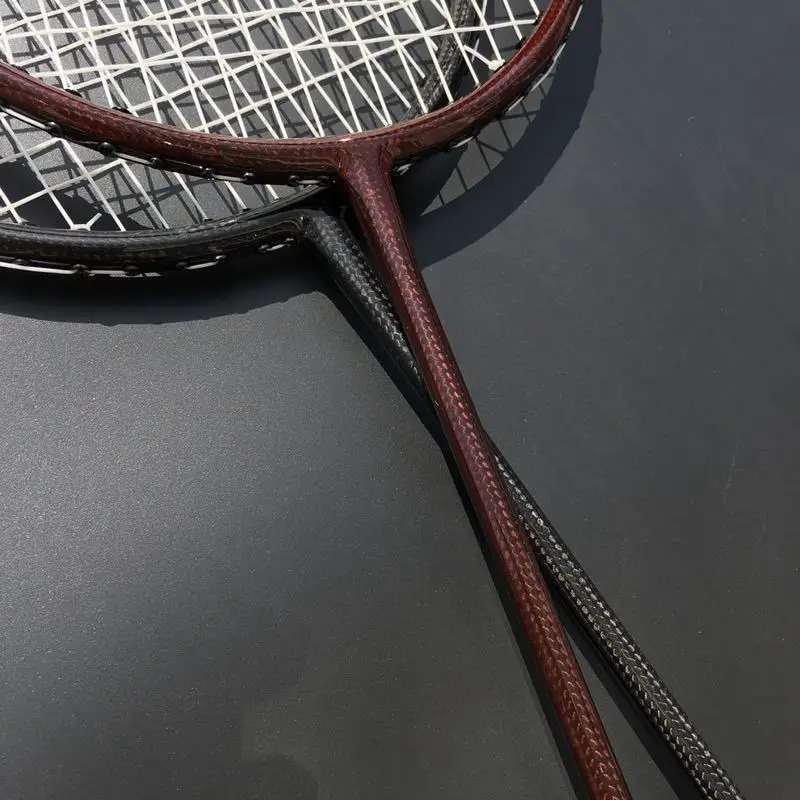 

1 pc Free shippingBLACK woven badminton racket 100% carbon fiber Badminton Racket 4u 82g