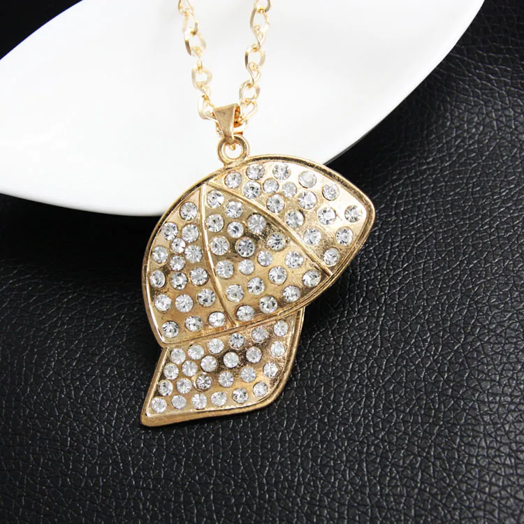 Flola Новая мода Бейсбол Кепки длинные Цепочки и ожерелья Золото Цвет со стразами