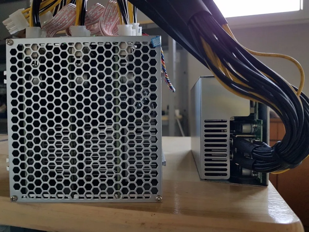 2 шт б/у ZCASH Miner Antminer Z9 Mini 10k Sol/s 300W с 1pc Bitmain APW3 1600W PSU хорошая прибыль лучше чем A9 S9